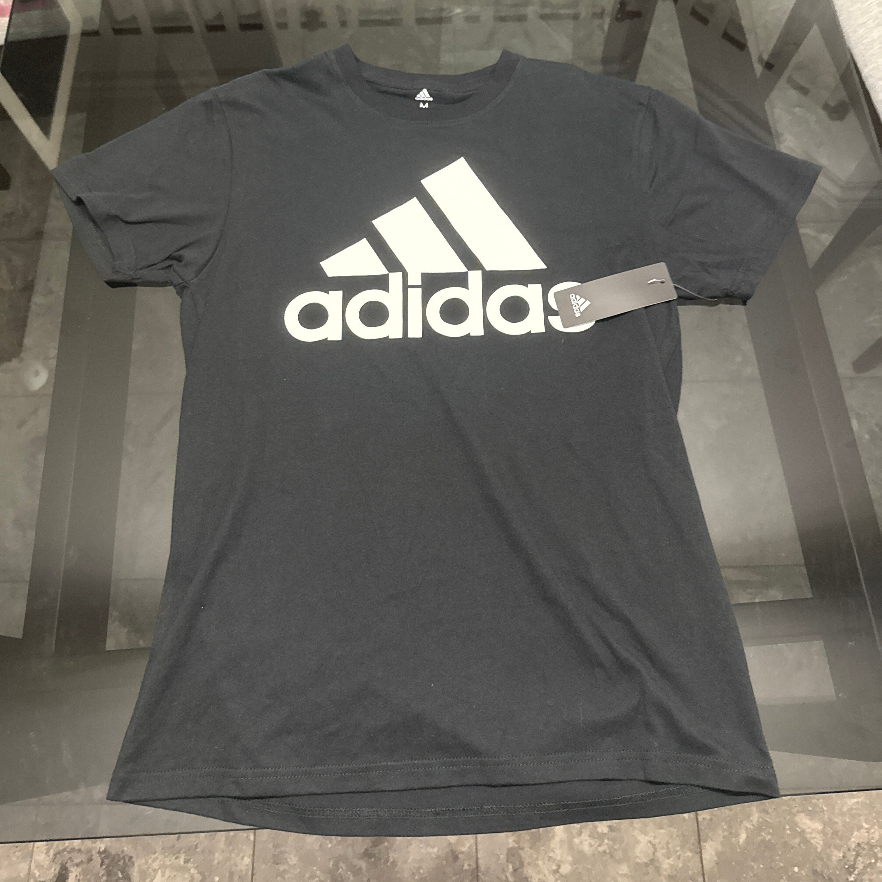 Adidas - Remera Logo Grande Frente