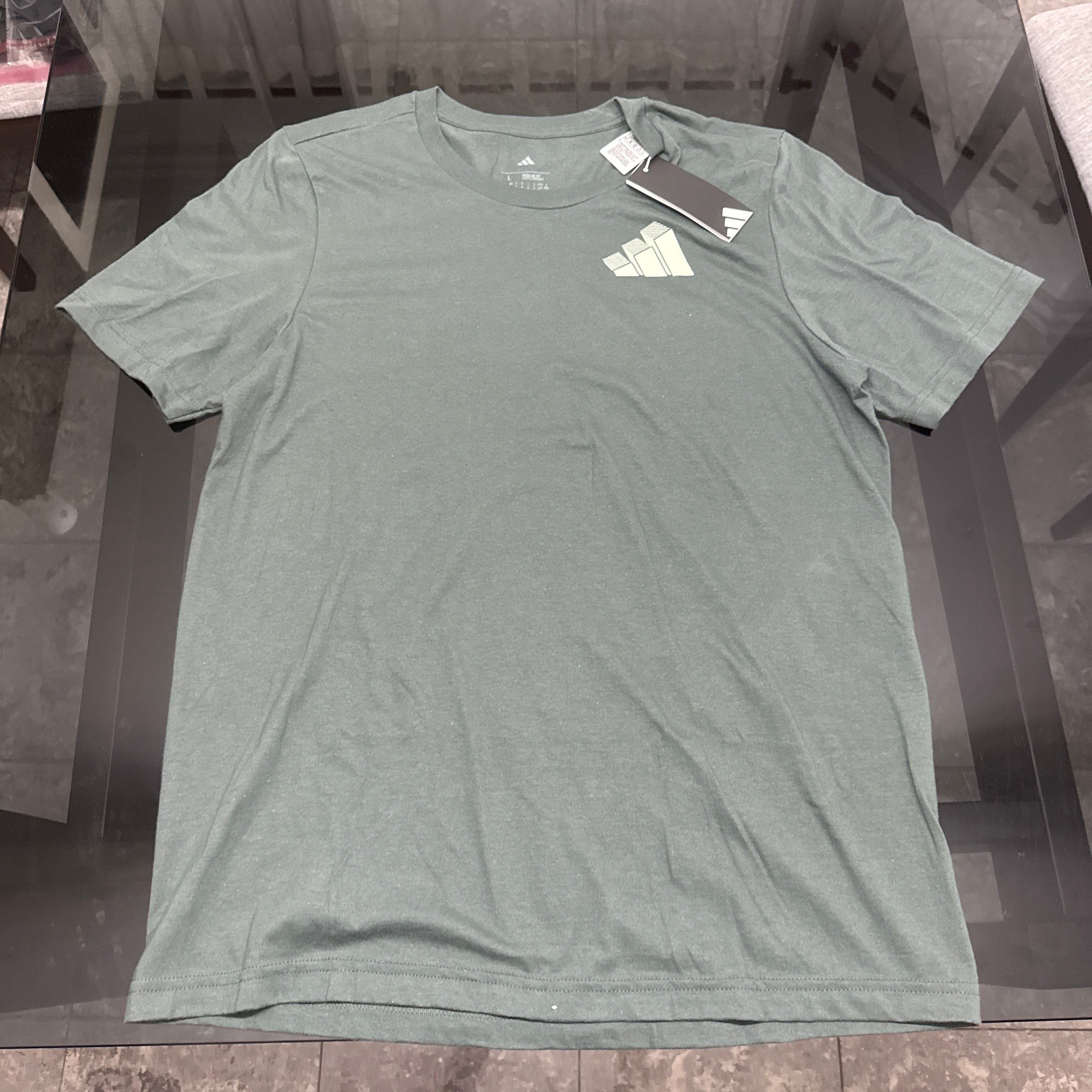 Adidas - Remera con Diseño