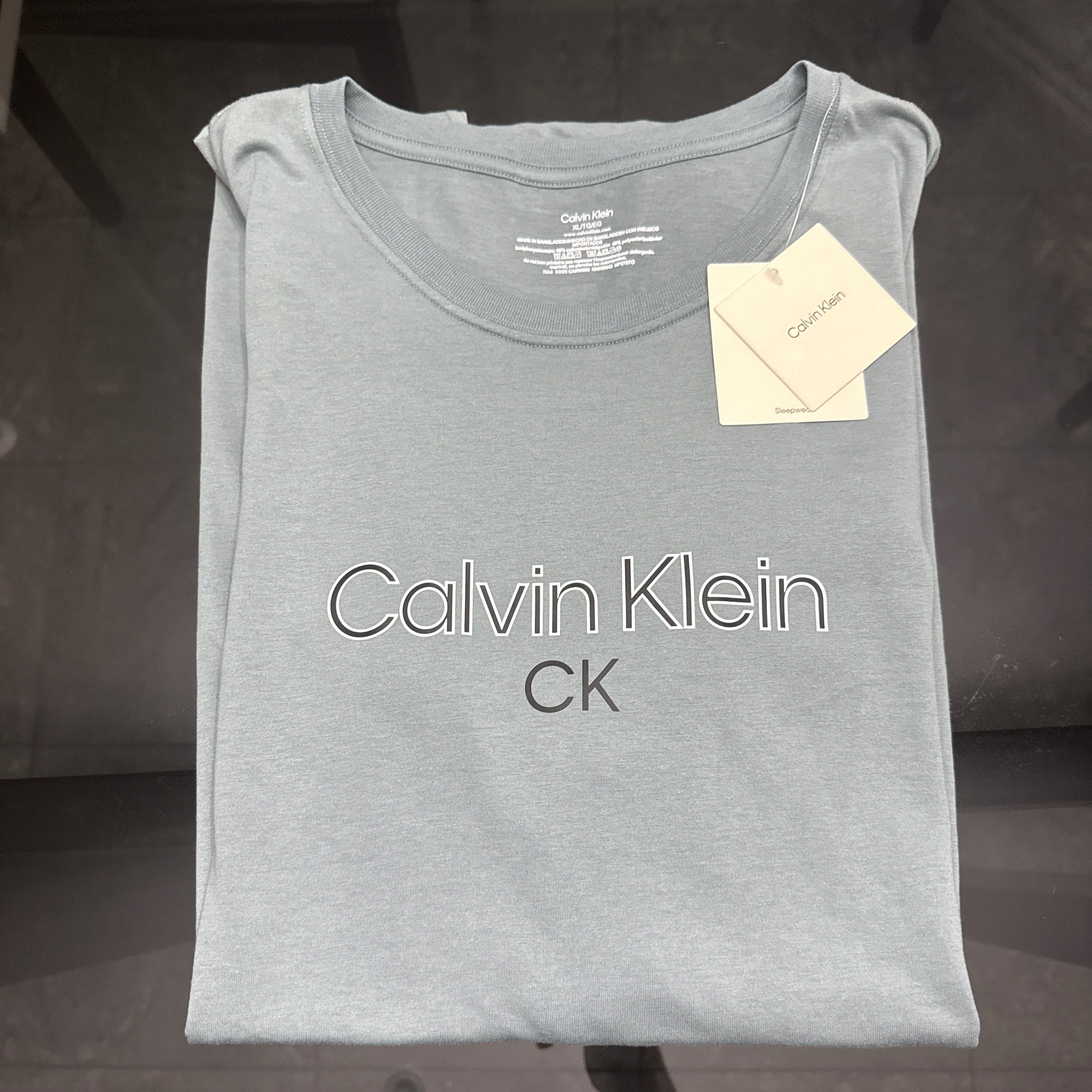 Calvin Klein - Remera Algodón y Microfibra Doblada