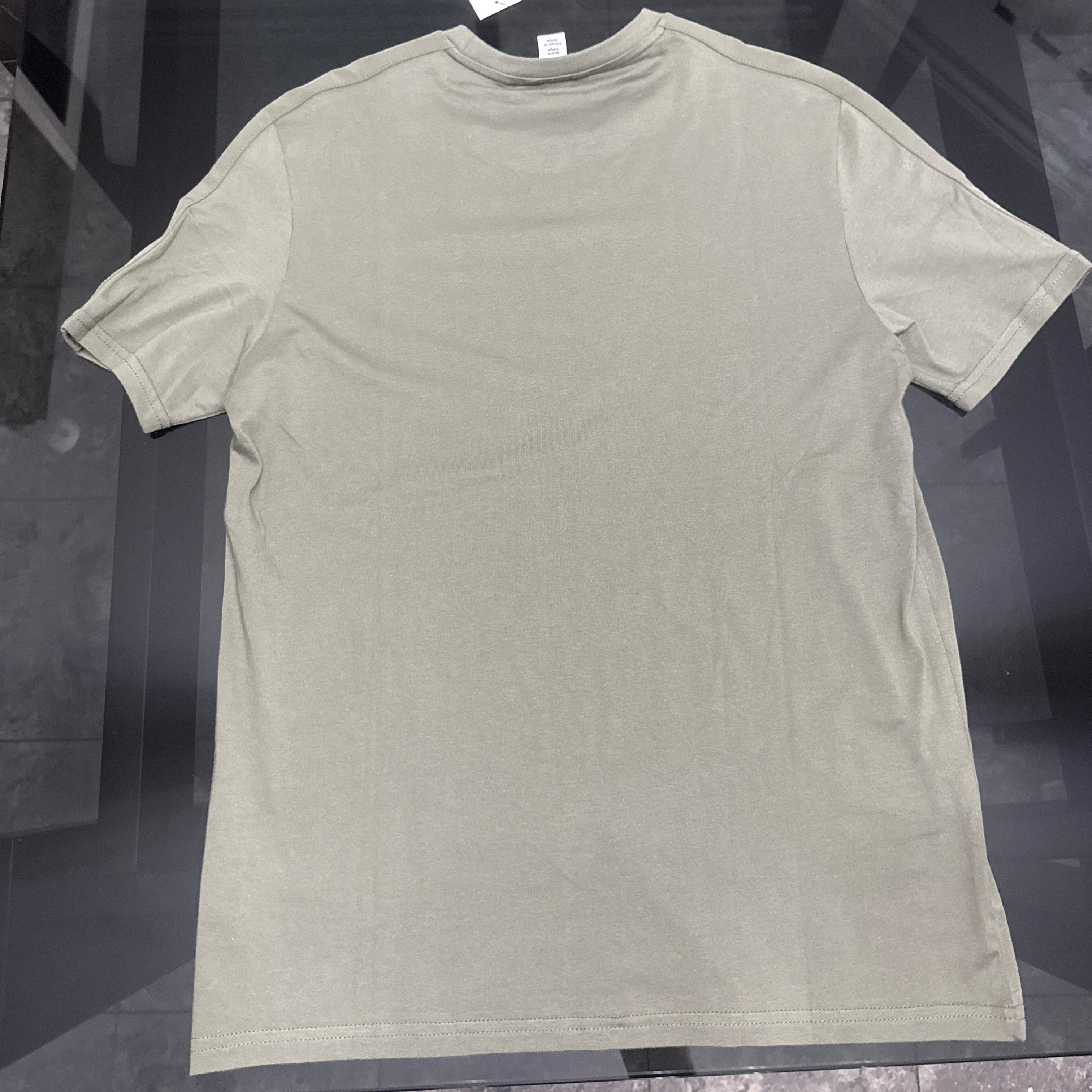 Calvin Klein - Remera Básica Verde Espalda 