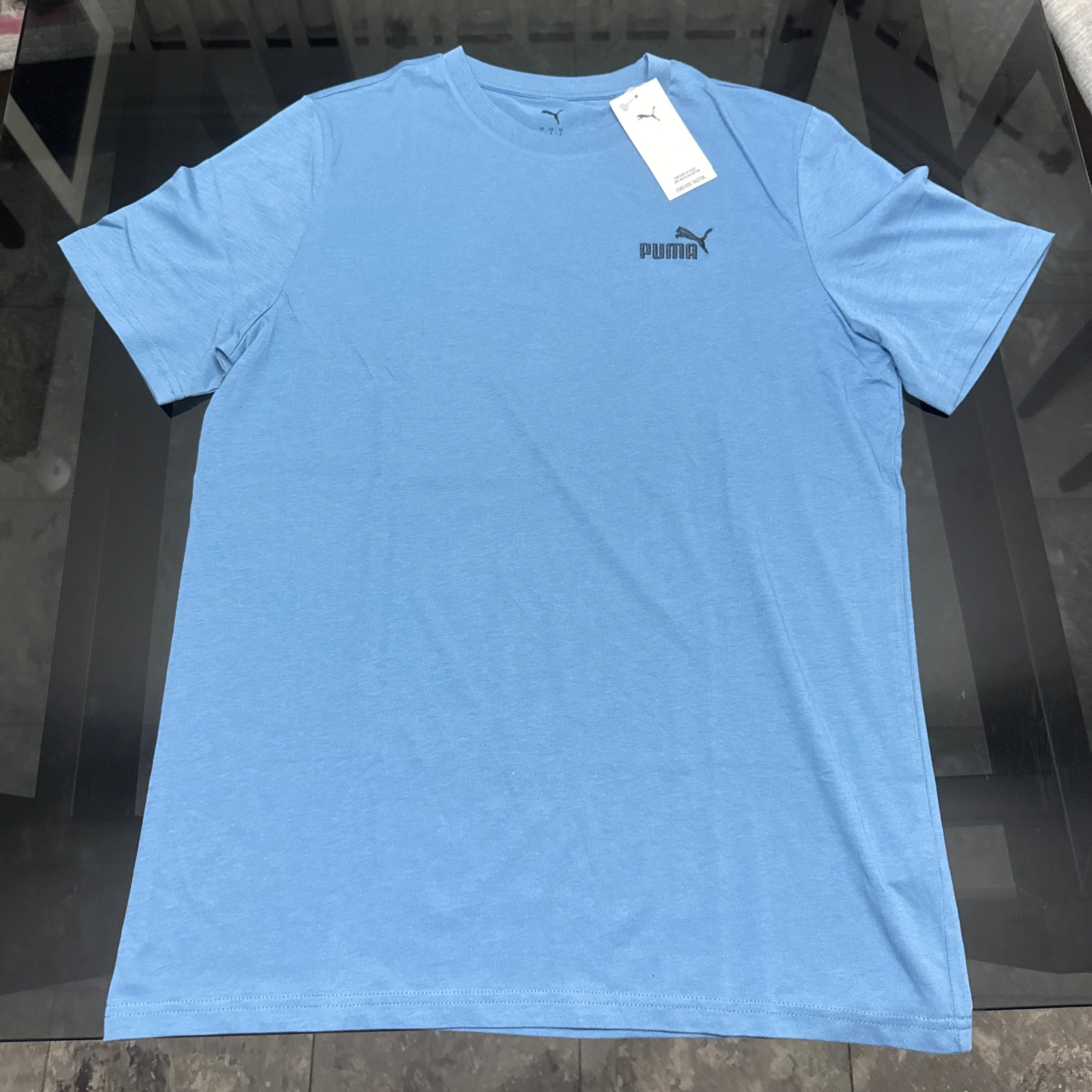 Puma - Remera Básica con Logo  Frente