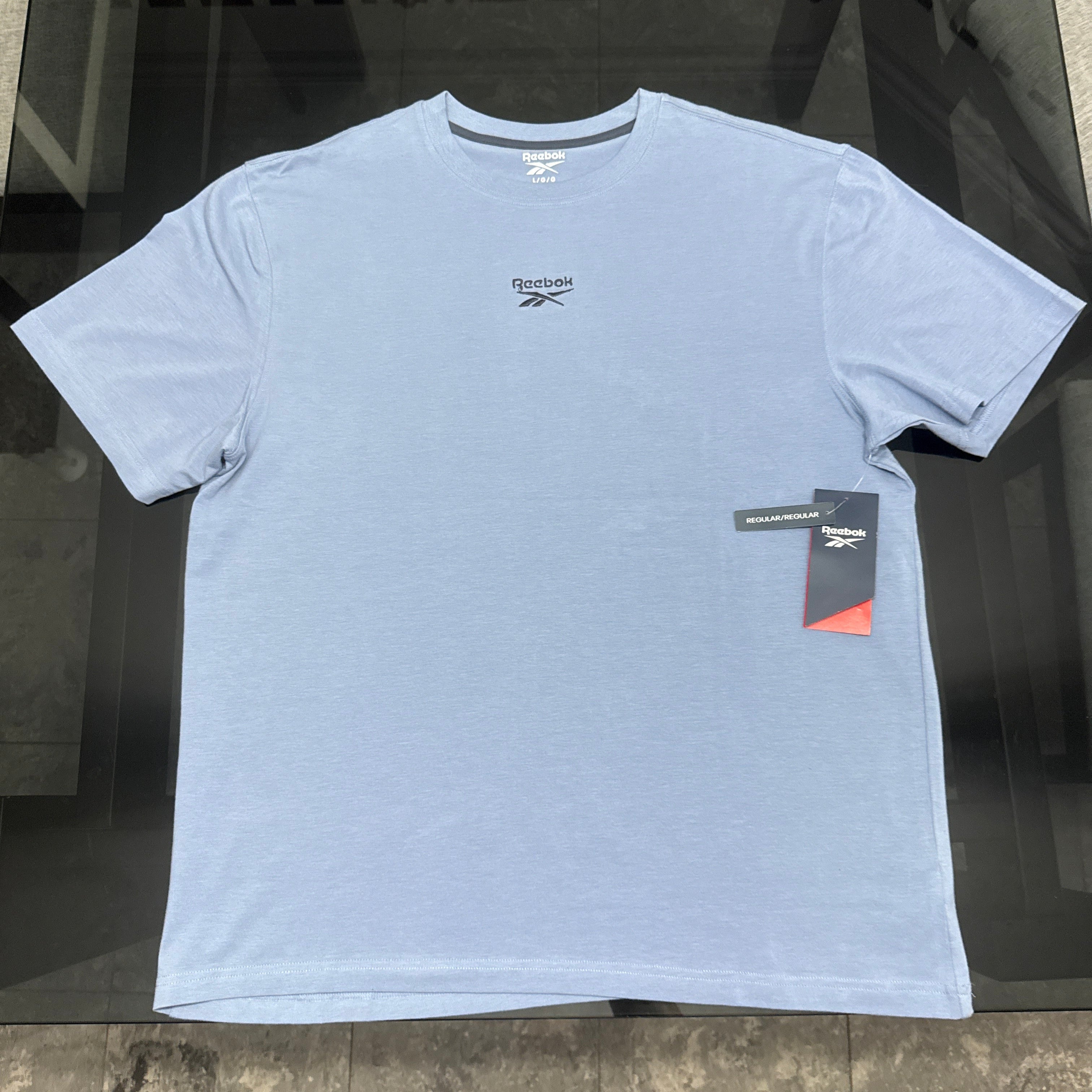 Reebok - Remera Básica Frente