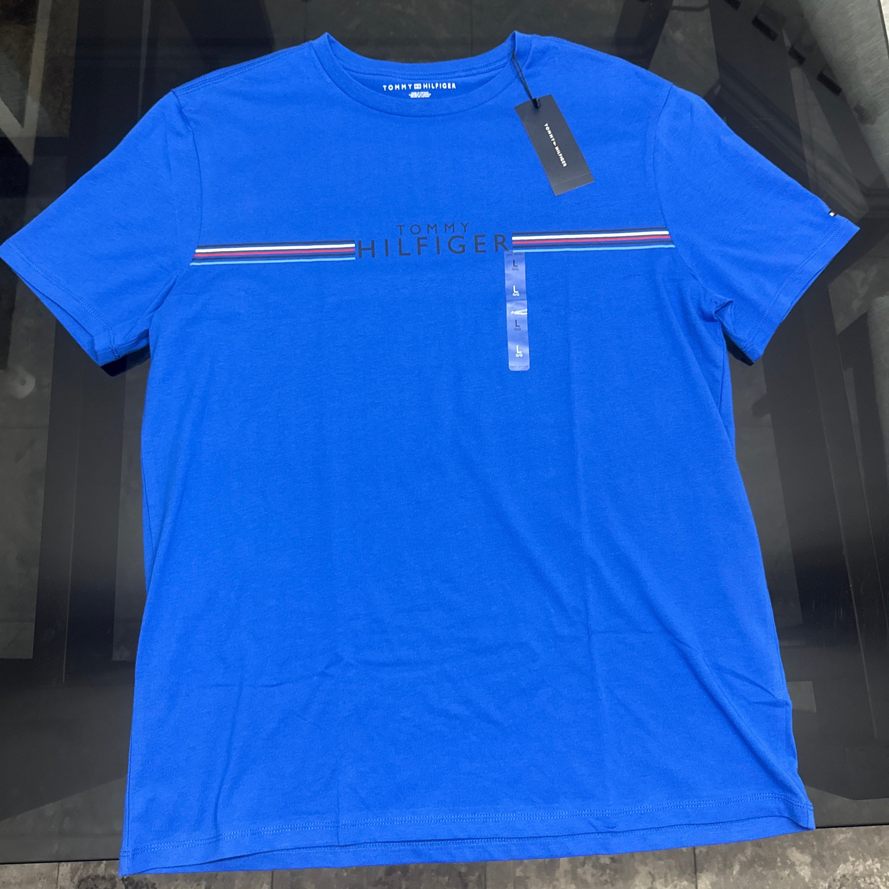 Tommy Hilfiger - Remera Básica Azul Frente